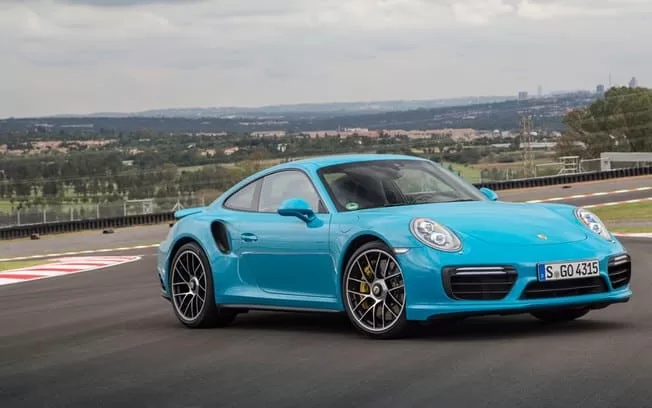 Império Baterias Santos - Os 10 carros mais rápidos do mundo - B